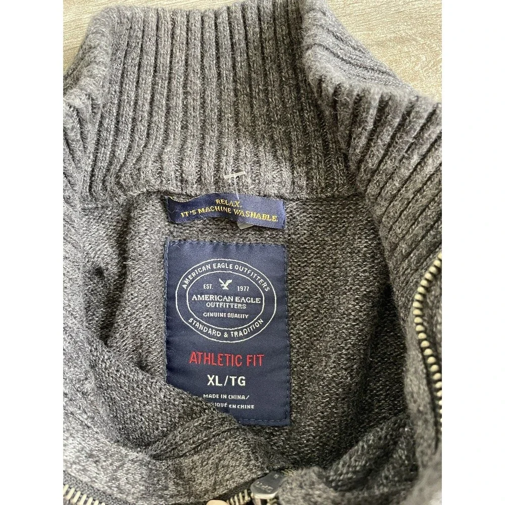 American Eagle Sweater Mens XL Gray Charcoal 1/4 Zip Buttons Athletic Fit - Picture 3 of 5